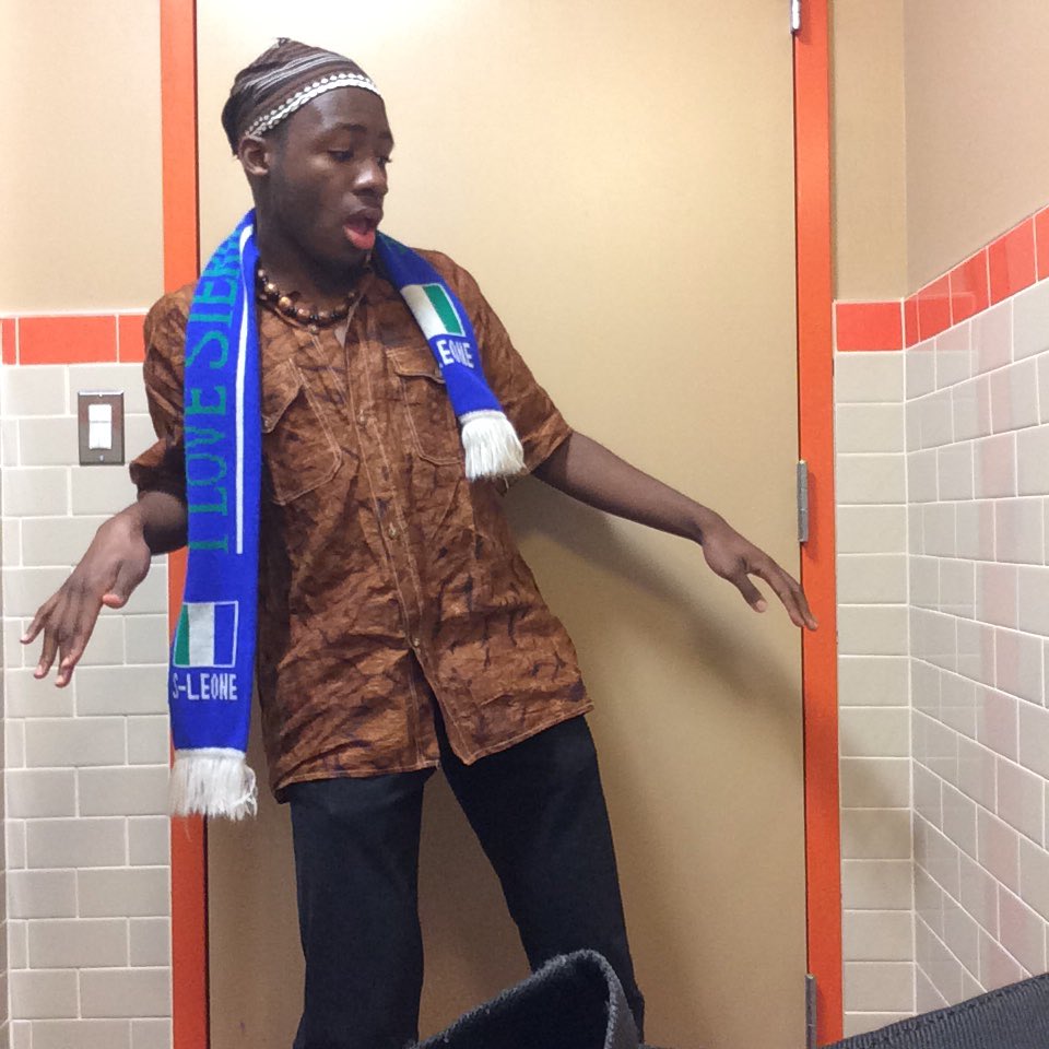 JujuWithDaJuice's tweet photo. #AfricanTakeoverDay 🇸🇱🇸🇱🇸🇱😂 https://t.co/HXf3aXkYlQ