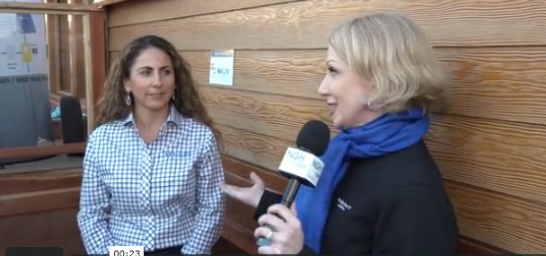 FTTFTV_FTTFTV's tweet photo. Check it out @AlluraUSA provided siding, trim & decking on #NGHTV NetZero Home at @IBS2016. https://t.co/qQF5mWvNO2 https://t.co/cpMn6YhewE