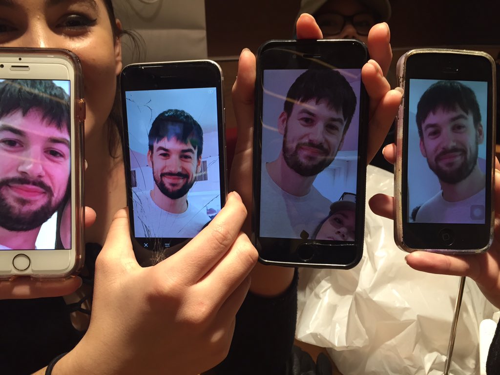 I AM SCREAMING I LOVE ROSS