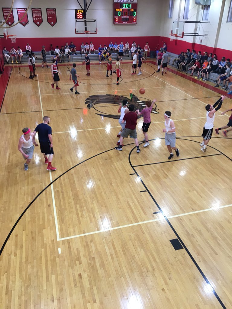 Regis_Service's tweet photo. Catalyst 3v3 Kibera benefit. Thanks to all the teams! And congrats to our champs, Team Lee!! @RegisHighSchool https://t.co/3e6E1UW61r