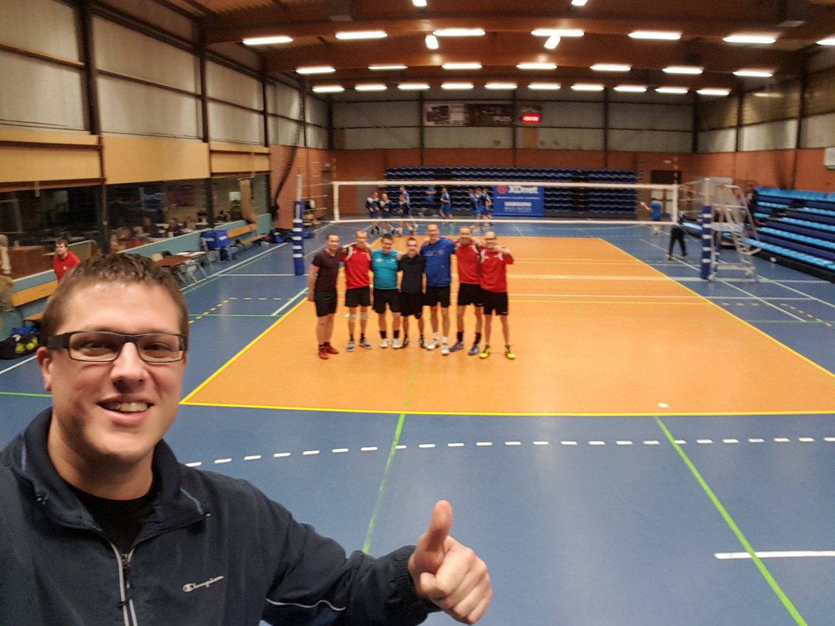 koenmaertens's tweet photo. @VThorT met opgeheven hoofd bekertornooi verlaten na 2-3 winst @vcaverbode Succes in de finale! #wearevtt #VTT https://t.co/Ilk3jHoc2R