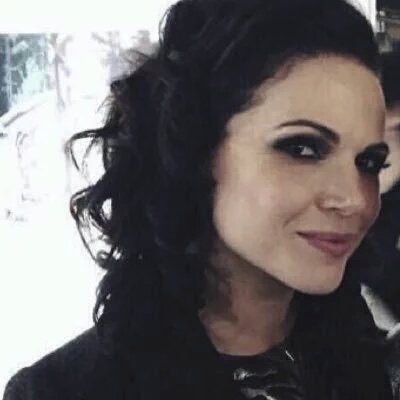 NativeEvilQueen's tweet photo. Lana is absolutely gorgeous.She's such an inspiration and a beautiful woman inside n out #EvilRegals @LanaParrilla https://t.co/VsoQtxRsKz