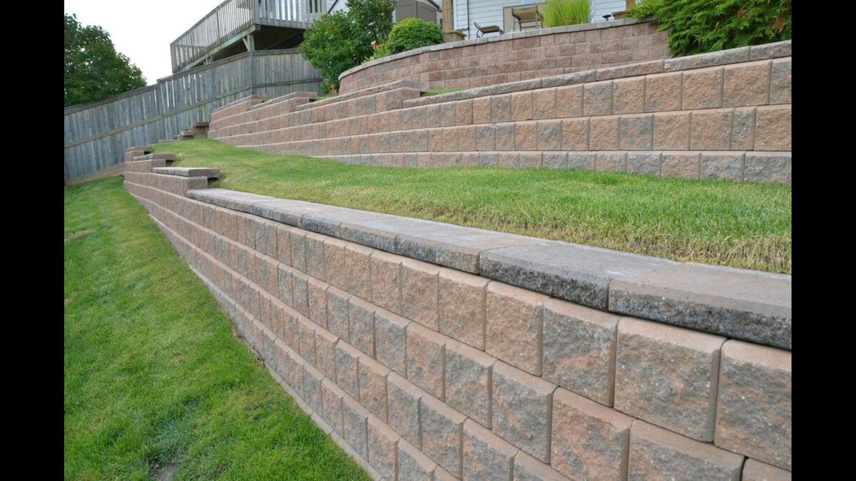 Retaining_Walls's tweet image. Calgary #yyc @Retaining_Walls #probuilt to #Lastlong. @GreenFutureca Calgary landscaper #Designbuilt.