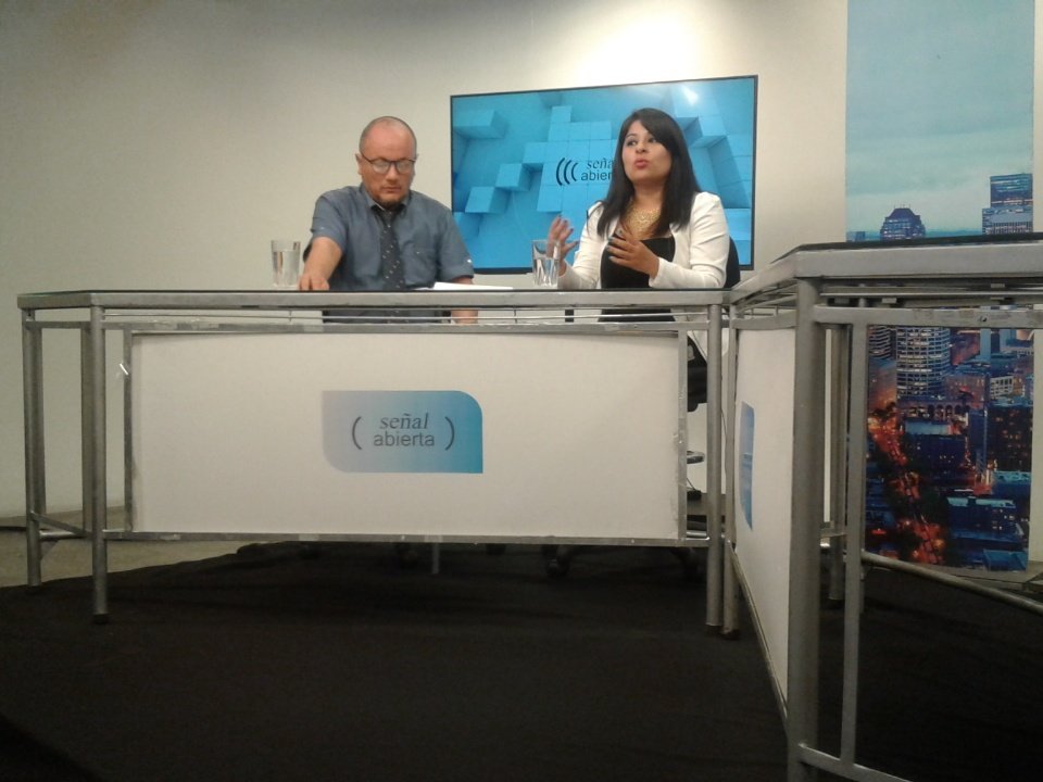 abierta_tv's tweet photo. Dr. Ismael Peña Loza: "Que #MelissaKlug solicite 7 millones  para sus hijos es desmedido" @abierta_tv https://t.co/4r50suDHZT