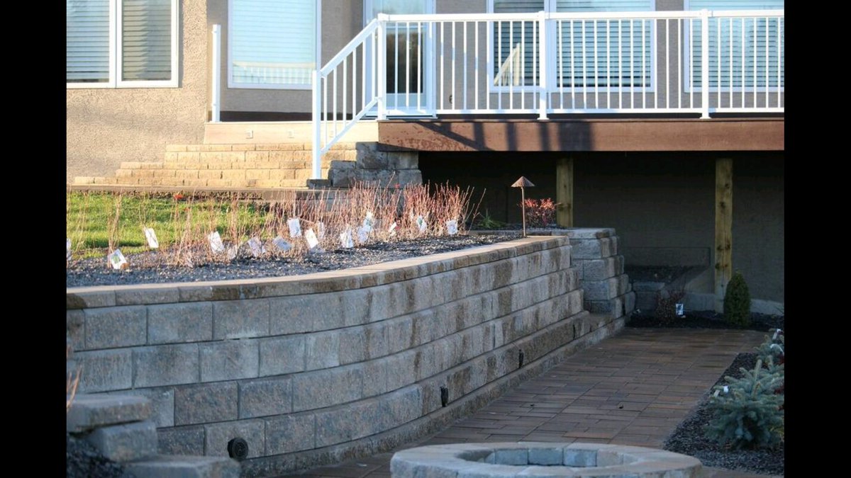 Retaining_Walls's tweet image. Wall @Retaining_Walls #probuilt to #Lastlong. @GreenFutureca Calgary landscaper #Designbuilt. #calgary #garden #bbb