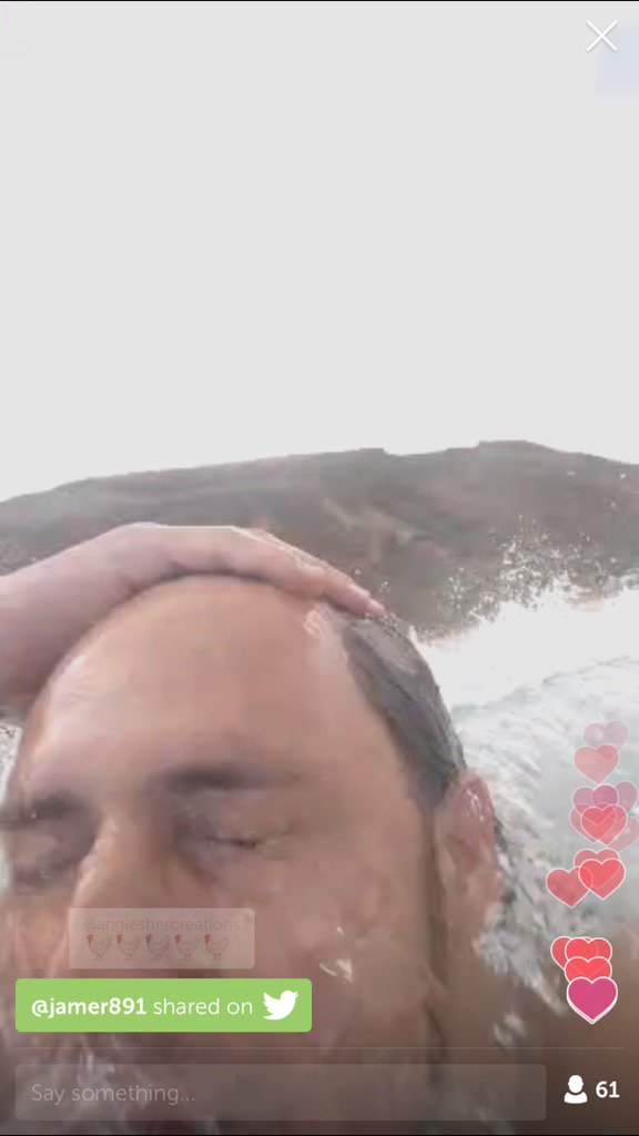 jdenizardphoto's tweet photo. .@musicnwaves on #Periscope: Wave Scope! let's catch some waves in hawaii! #cureshangovers https://t.co/YkxFY4uJPD https://t.co/tZTEieh7Nt