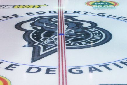 oceanicrimouski's tweet photo. Océanic vs @LesOlympiques dans quelques instants. Sur @Sportsnet 360, @energie987 et notre compte twitter. #GONICGO https://t.co/bHI4Y1nHF9