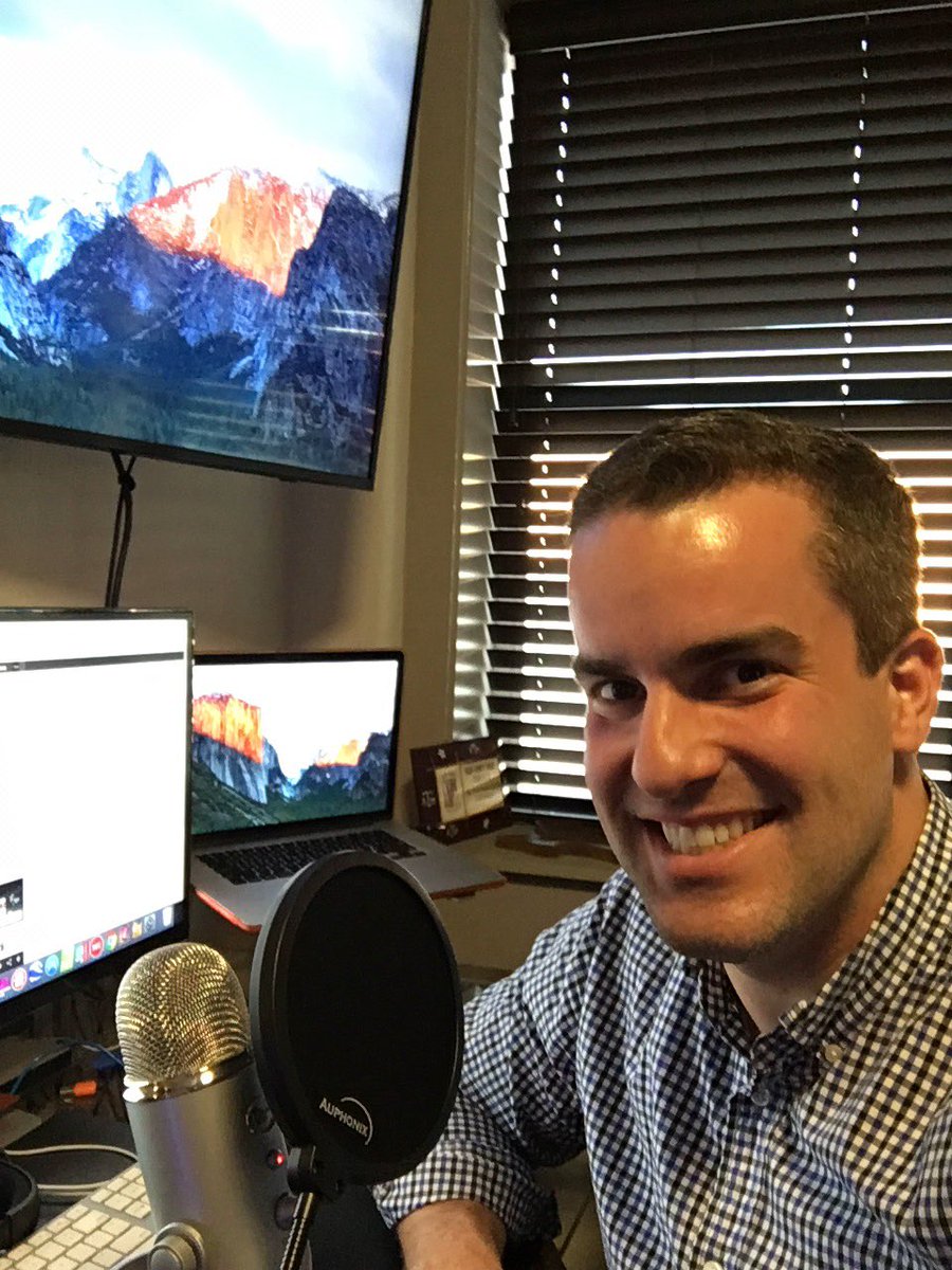 JamesMBenham's tweet photo. @alohasasha @conappguru @JBKnowledge @BIM2theBone @Bluebeam here ya go! The #hqstudio ! https://t.co/HMQuh3jWvx