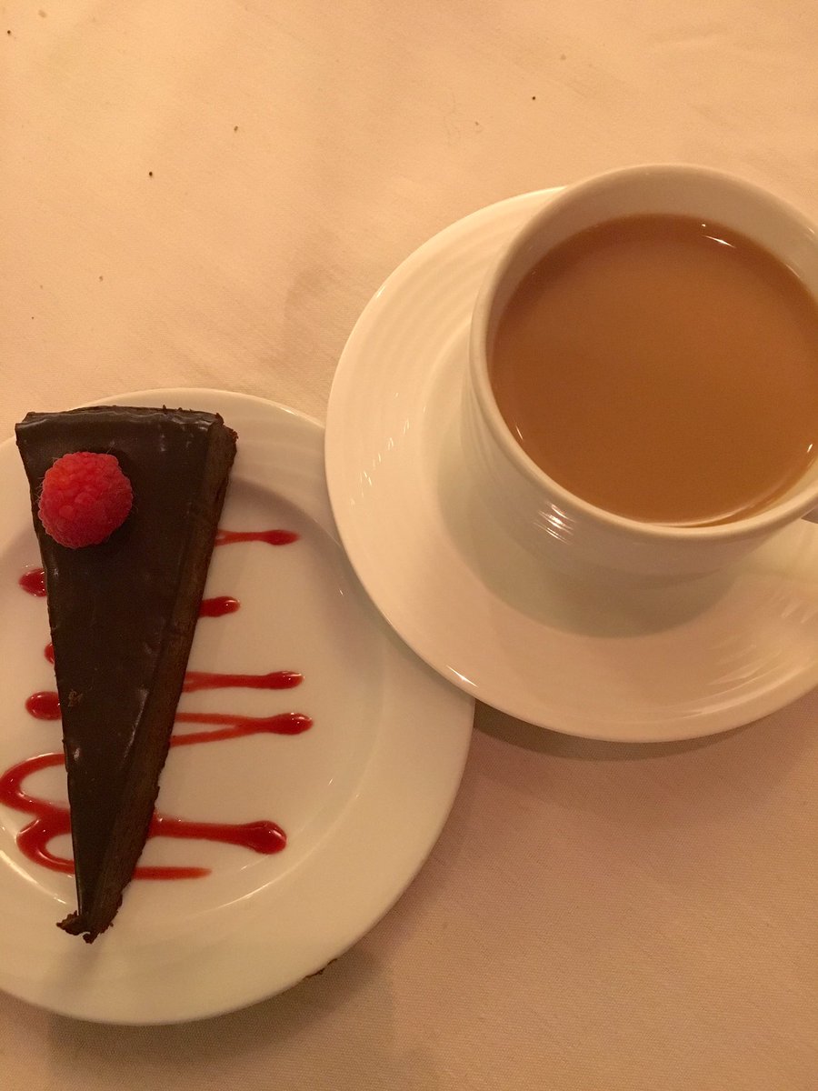FITAmbassadors's tweet photo. Time for coffee and desert #NODA2016NY https://t.co/h68gxWUvsK