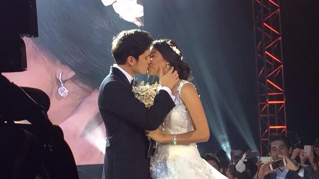 WeLoveJaDine's tweet photo. Pinagsigawan sa Araneta, hinalikan sa Ynares!
OTWOL SEPANX
#VoteJamesFPP #KCA https://t.co/4GEdppSk6o
