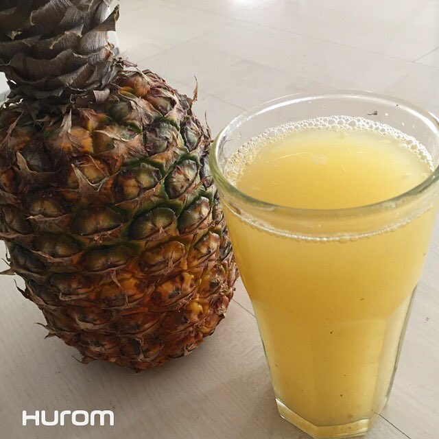 huromchile's tweet photo. 🍍 JUGO DIURÉTICO Y LIMPIADOR - 2 tazas de piña madura (cáscara amarilla)
- 1 trocito de jengibre. https://t.co/yt29enARYx