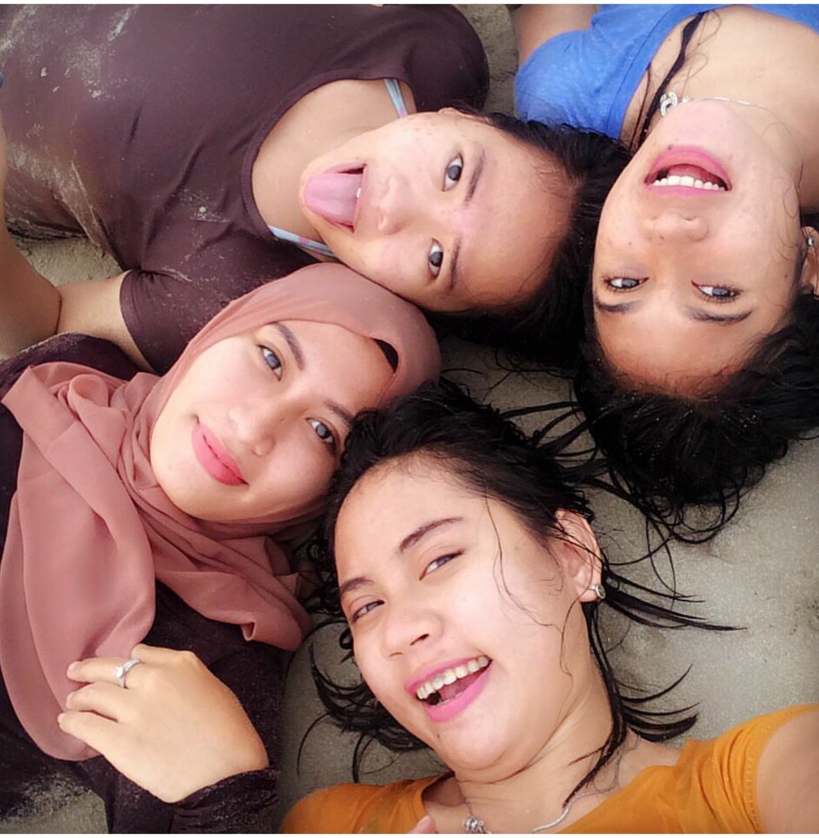 rinasimpl tweet picture