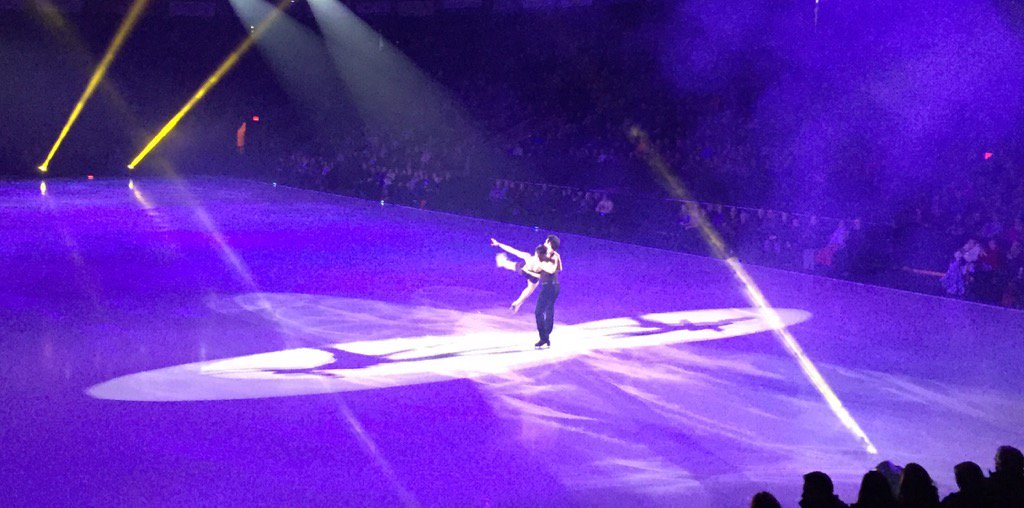 SkateNiagaraIS's tweet photo. @tessavirtue @ScottMoir open Skate Niagara Ice Show to a sell-out crowd @MeridianCtre! https://t.co/dxekuuxtlv
