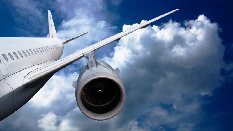 mundoportuario's tweet photo. ¿Qué dice la tripulación a los pasajeros cuando un avión se va a pique? https://t.co/LBmXH2S987 https://t.co/cNCqx9rUO3