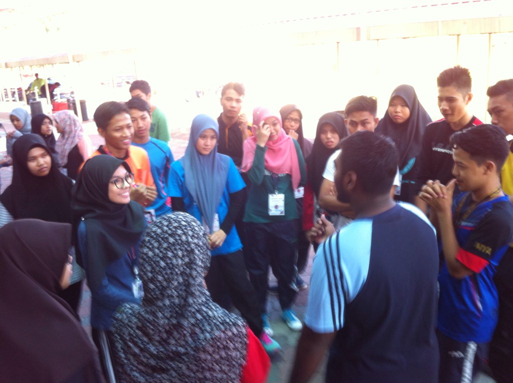 prspsa_'s tweet photo. Slot Latihan dalam kumpulan (LDK 1) oleh ketua fasi #dis2015 #day2 #prspsa https://t.co/dEMs8ddazQ