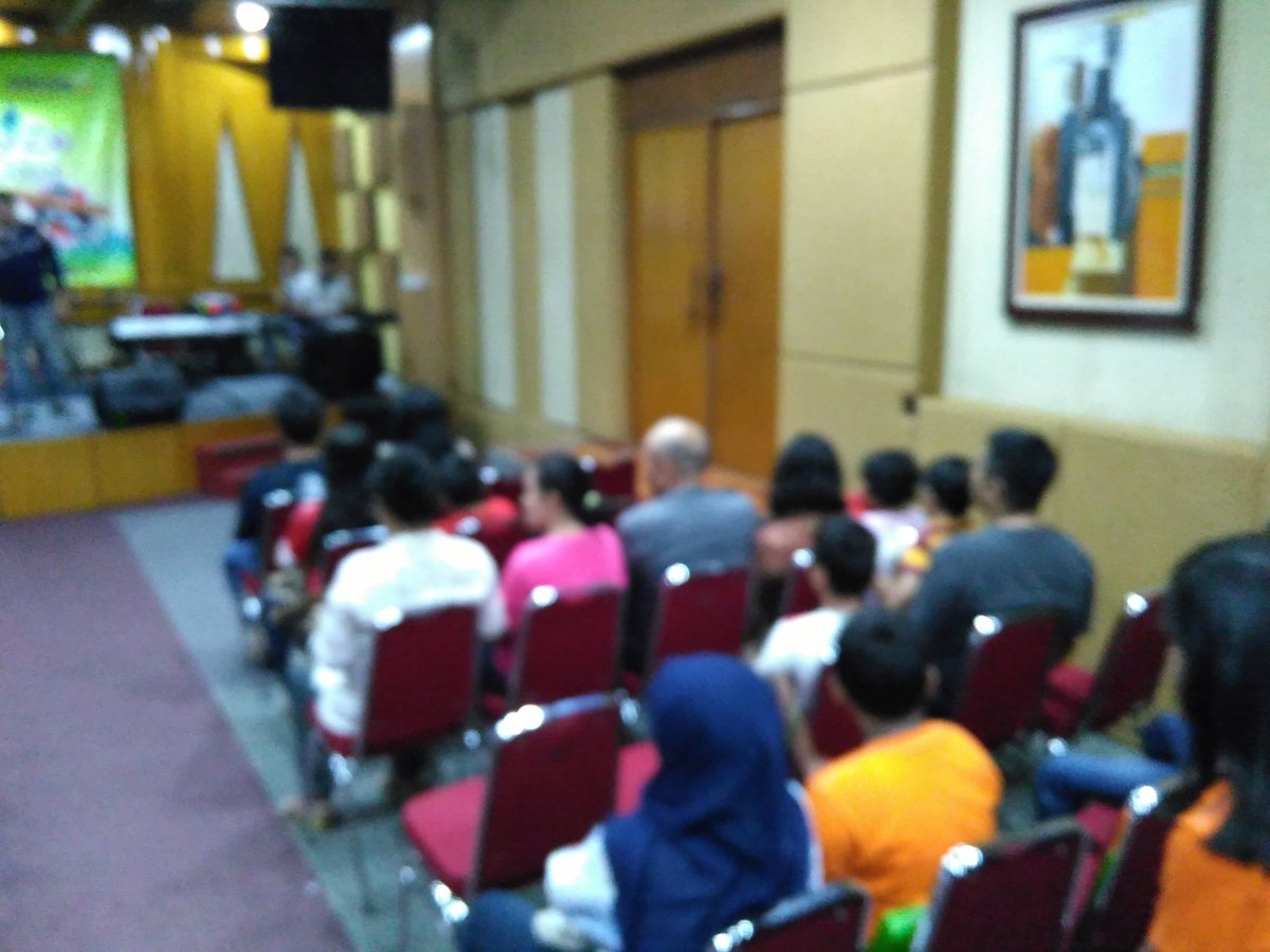 chicsmusik's tweet image. Yang belum gabung bisa langsung datang ke @chicsmusik di performance class siang ini