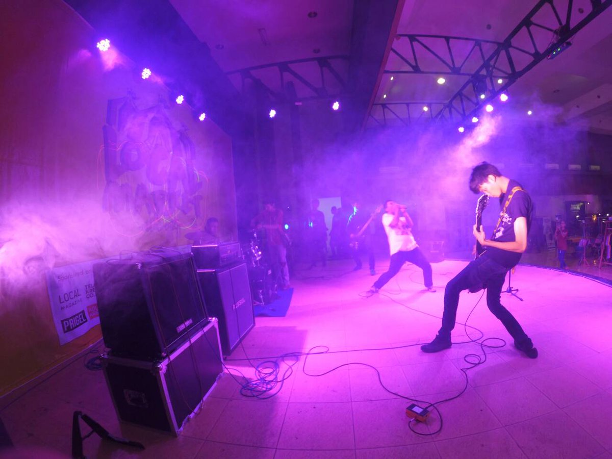 TIME TRASH tweet media