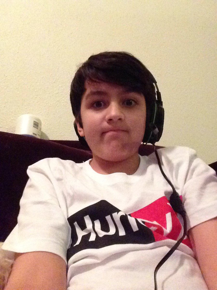 AydenWaffles's tweet photo. Playing smite...GG #whyiseveryoneelsewaybetteratplayingsolthanmeidontunderstandistillgotthatfenfirswagtho https://t.co/AhqvQa5saZ
