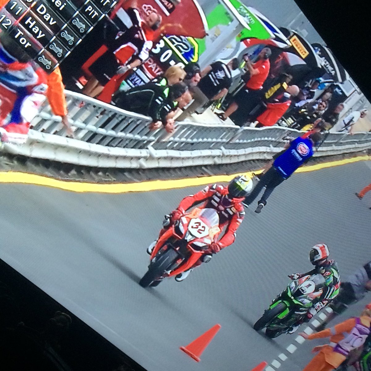 veronika__46's tweet photo. ...come prima qualifica direi proprio niente male π πͺπ»
#AusWorldSBK #Support32 https://t.co/dp6ot63dlj