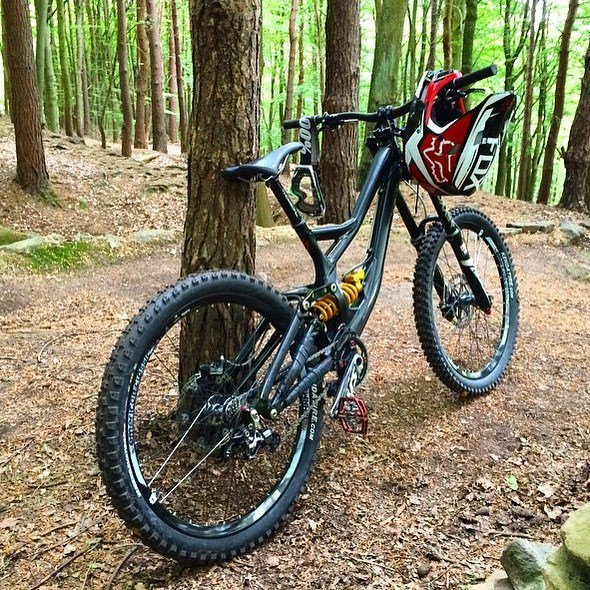 BikesbridgeBeer's tweet photo. #bike #mountainbike #trail #mtb #downhill #freeride #mountain #trails #forest #nature #bicycle #specialized #mtblif… https://t.co/hNxjsSGMOn