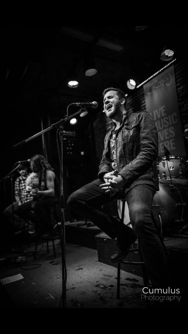 CumulusPhoto's tweet photo. Here's some of my photos from @TODDCastPodcast cheap thrills last night! See more at https://t.co/2wlsPNLve2 https://t.co/QQ9Et3NfVF