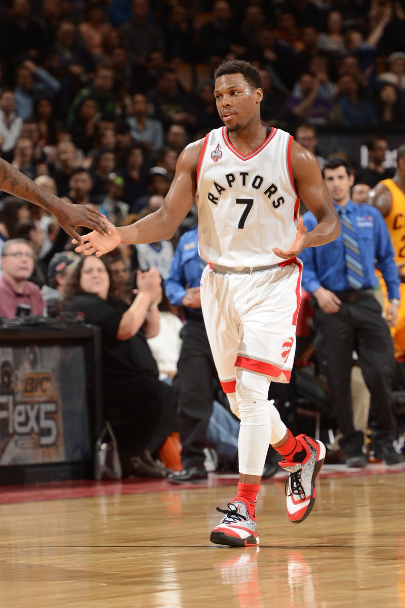 BleacherReport's tweet photo. What a game by Kyle Lowry! A career-high 43 points, including the game-winning shot over the Cavs https://t.co/Y4rs9QMQpv