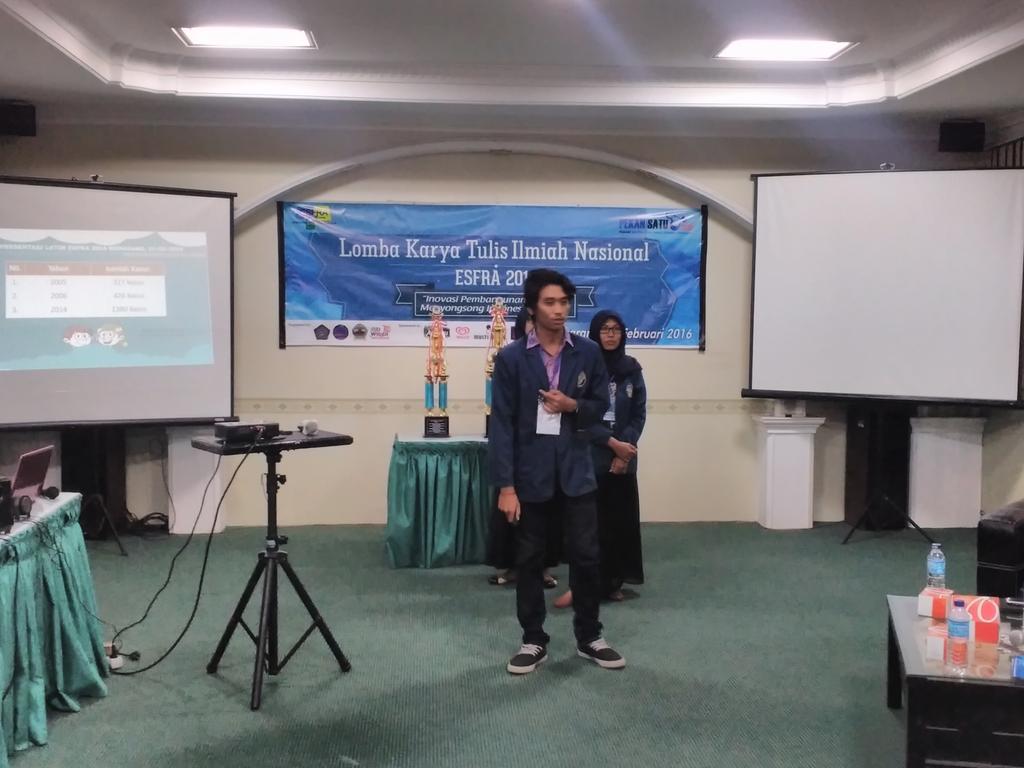 pekansatu2017's tweet photo. 5.dari Universitas Diponegoro atas nama Sri wahyuningsih, Karin Gandeswari &amp; Rezki S judul "ABER - TESA" https://t.co/SOMyIH1B37