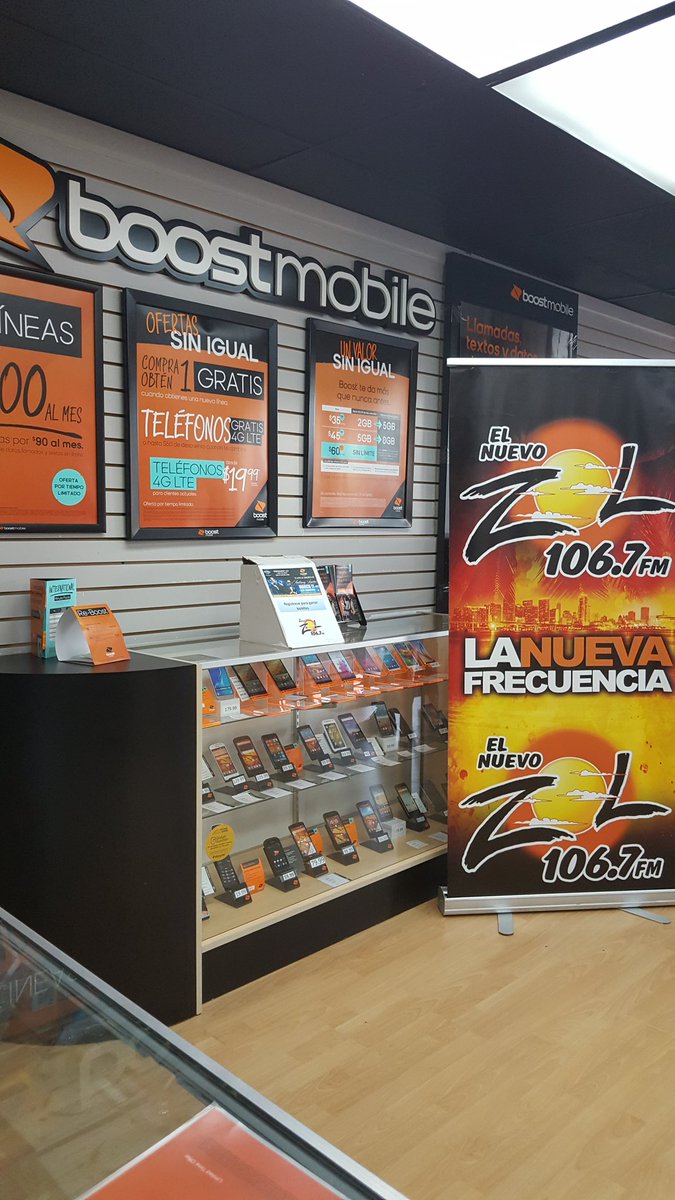kscullspg's tweet image. 6 lines in a matter of 2 1/2 hours all with 5GB (some family plans) and Phone protection! @MartellMarlene @eSecGera