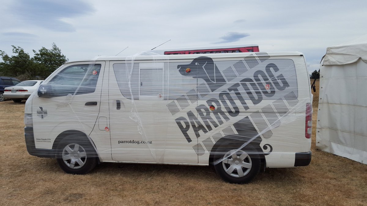 There is nothing but love between the Wellington brewery's. 😂😂 <a href="/GW_Brewday/">GW Brewday</a>  <a href="/ParrotDog/">Parrotdog</a> <a href="/Garage_Project/">Garage Project</a>