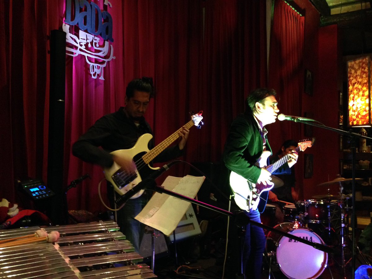 DadaClubJazz's tweet photo. @saktzevul en vivo en @DadaClubJazz https://t.co/HUFEwjqO3M