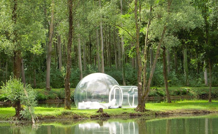ReallyRelatabIe's tweet photo. Transparent Bubble Tent Lets You Sleep Underneath The Stars https://t.co/sy66FCnzgw