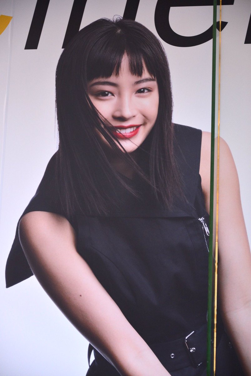 kawasaki750zep2's tweet photo. 第39回日本アカデミー賞新人俳優賞を受賞した8人の撮り下し写真が西武渋谷店壁面に掲出してるので、撮りに行きました。個人的には広瀬すずちゃんと山田涼介くんのツーショットで撮れて嬉しい♪ https://t.co/8H5C71bYYE