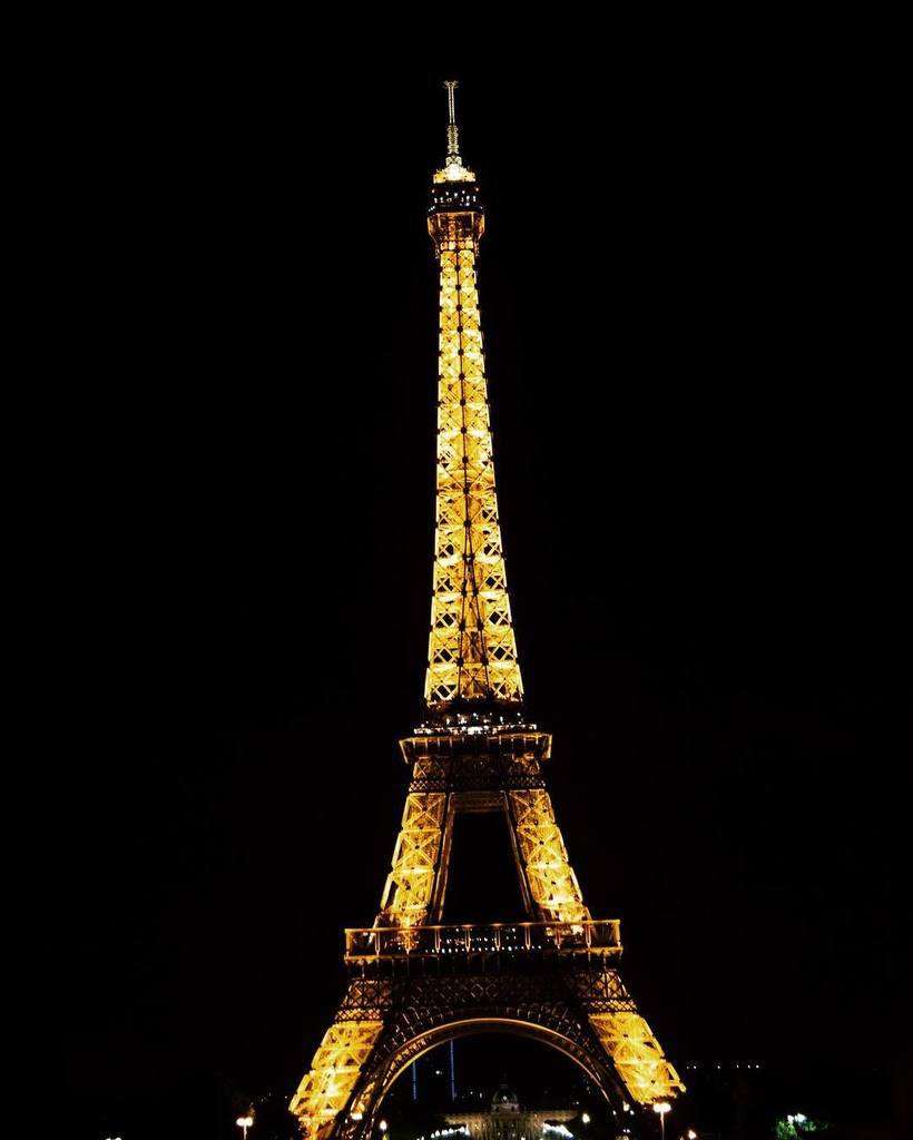 PicsFromEiffel's tweet photo. Effiel tower during night time. #effieltower #paris #nightout #exploring #adventure #newpl… https://t.co/NTQJGeHzmG https://t.co/JyxmvUP6FV