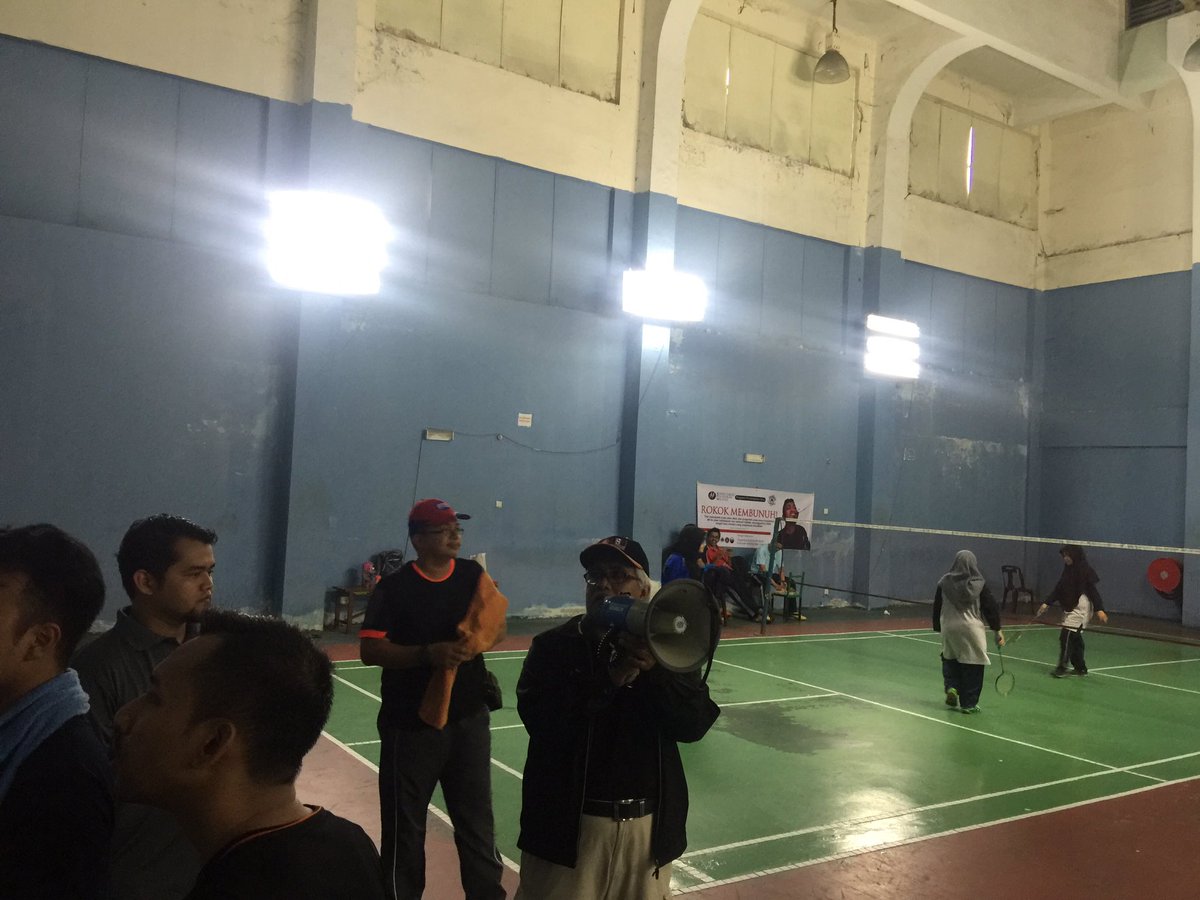 BNYVPenang's tweet photo. Pertandingan Badminton Komuniti anjuran bersm PRN, BNYV Pulau Pinang, #ProjekUnity, DHRRA & lain2 #FitMalaysia https://t.co/EPNRjLF43w