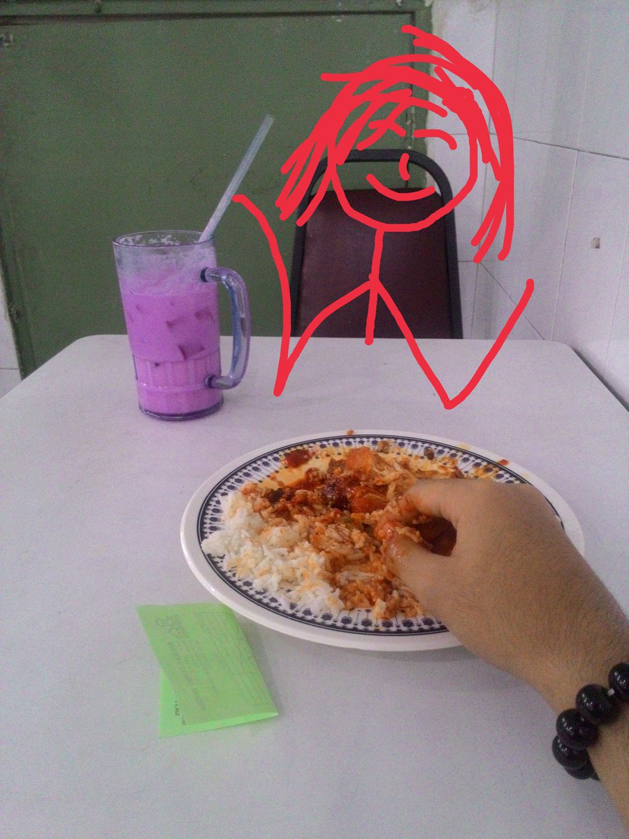 ApIt_TyPo's tweet photo. Lunch ngan kesayangan , thanks teman..

#Hidup single https://t.co/L9GrLPD6oB