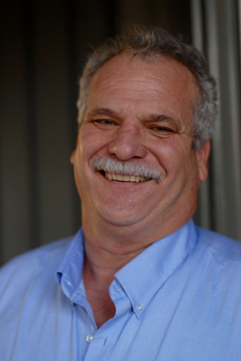 CalAgToday's tweet photo. Meet Andrew Pandol of the legacy Pandol Brothers Family bringing great Table Grapes to us since 1941 @GrapesfromCA https://t.co/AwwTUHkR8Y