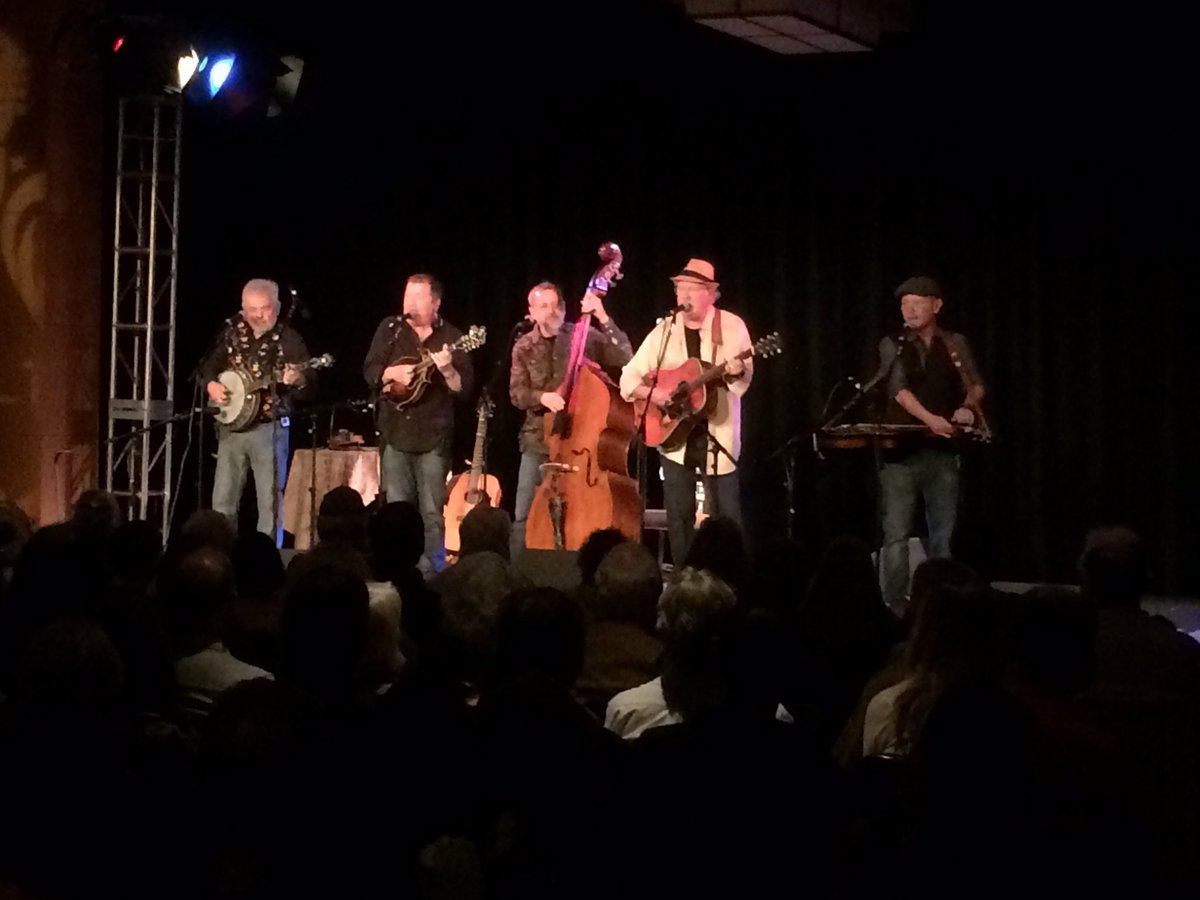 ratdogfreak's tweet photo. Seldom Scene #BluegrassLegends #Wintergrass2016 #EvergreenBallroom #BluegrassBender https://t.co/PnHnWr4Jz7