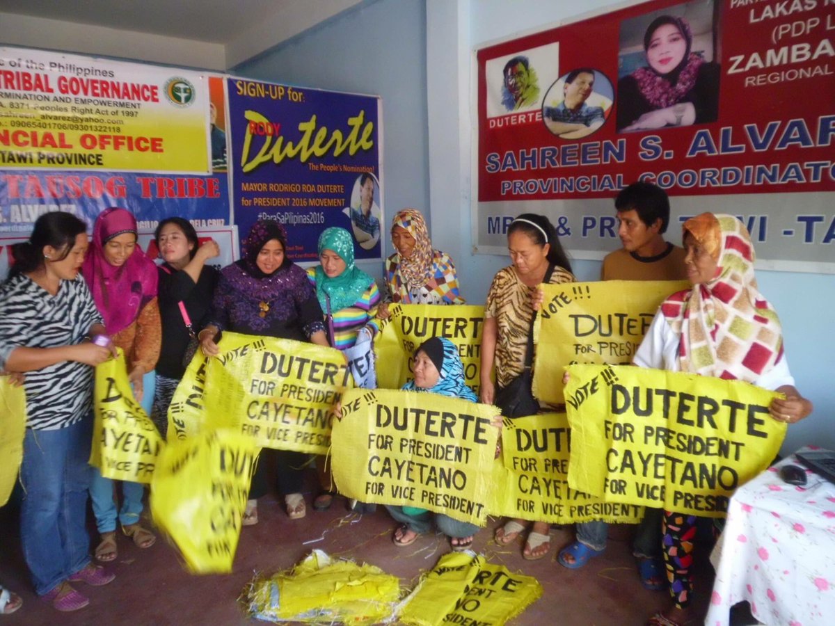pinoyforduterte's tweet photo. Salamat po sa suporta kay Digong. Nakakataba po ng puso! #ILoveMyCountry #Duterte2016 #PHVote https://t.co/lZaz3061kD