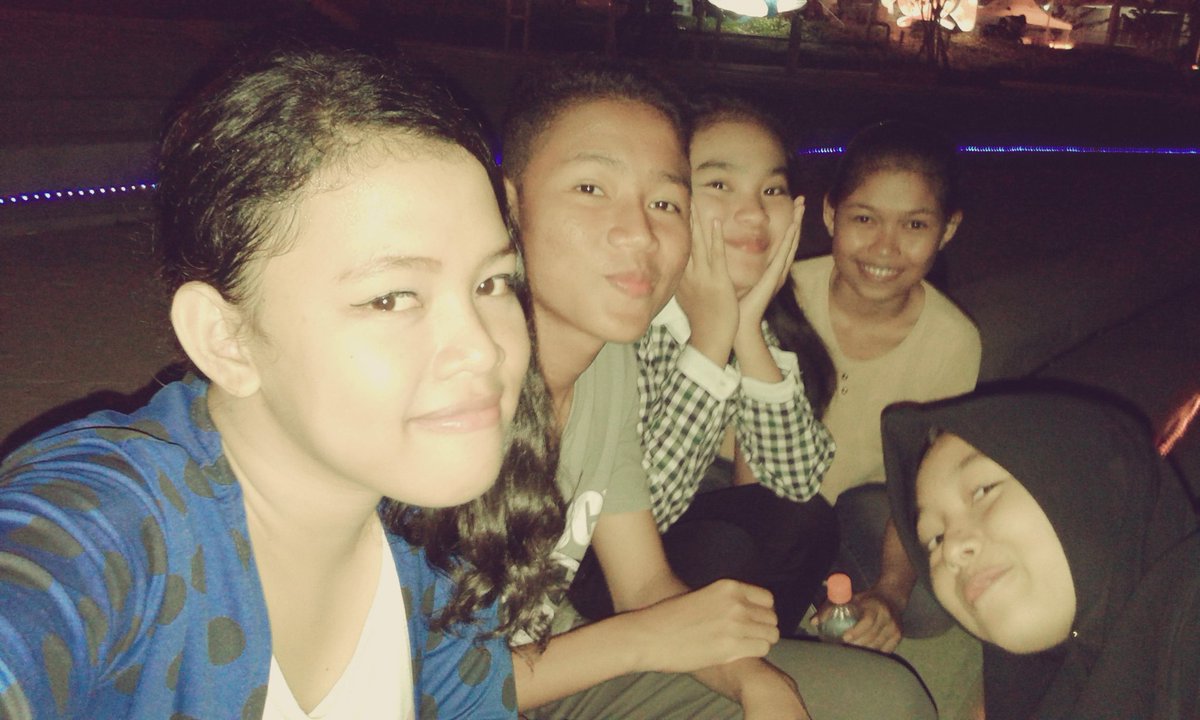 armansyah699's tweet photo. @nanagrande04  😈 @FArdiaksa  #Citraland #Mystyle #Perfect 😆😜 https://t.co/XhyCKclXZc