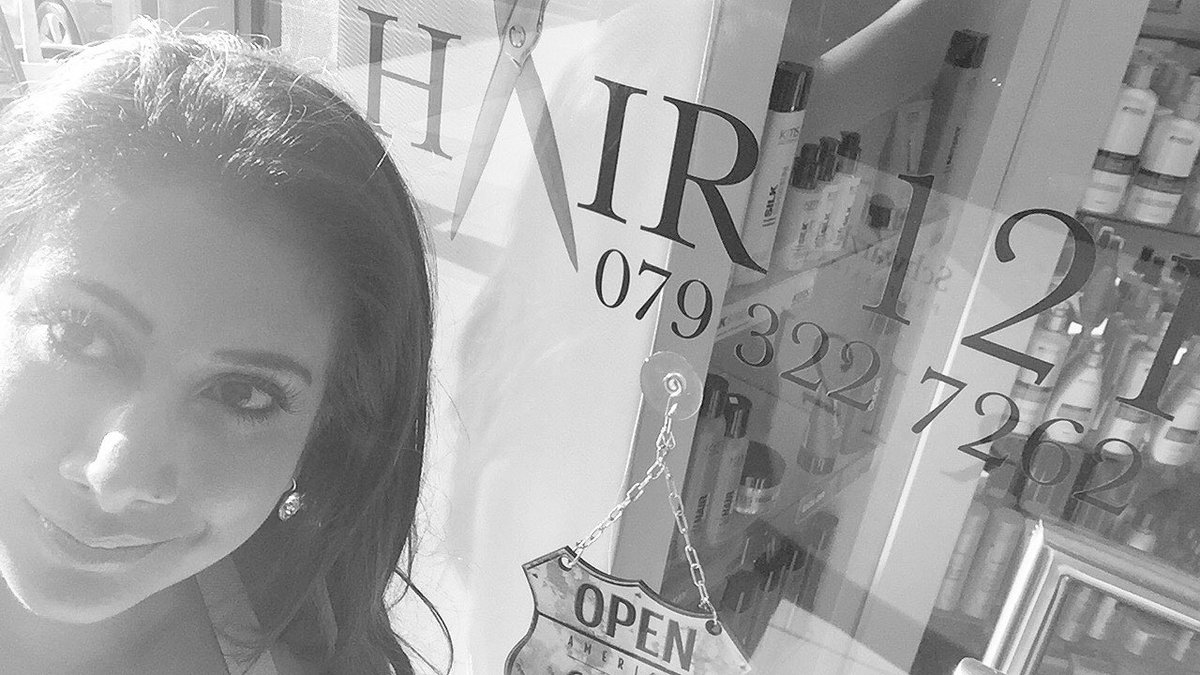 MReddyRibeiro's tweet photo. Getting ready #MrsSARoadshow @Hair1two1 @SKPproSA @MrsSAPageant https://t.co/S04jubOBBA