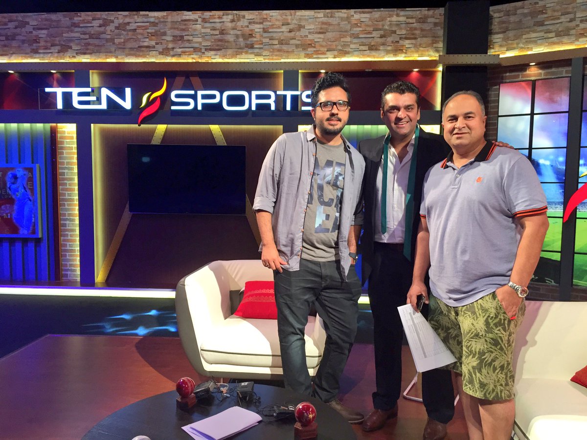 With the people who make @TenPakistan @ten_sports & #straighdrive special @hemantbuch & @tahseenshaukat the A team