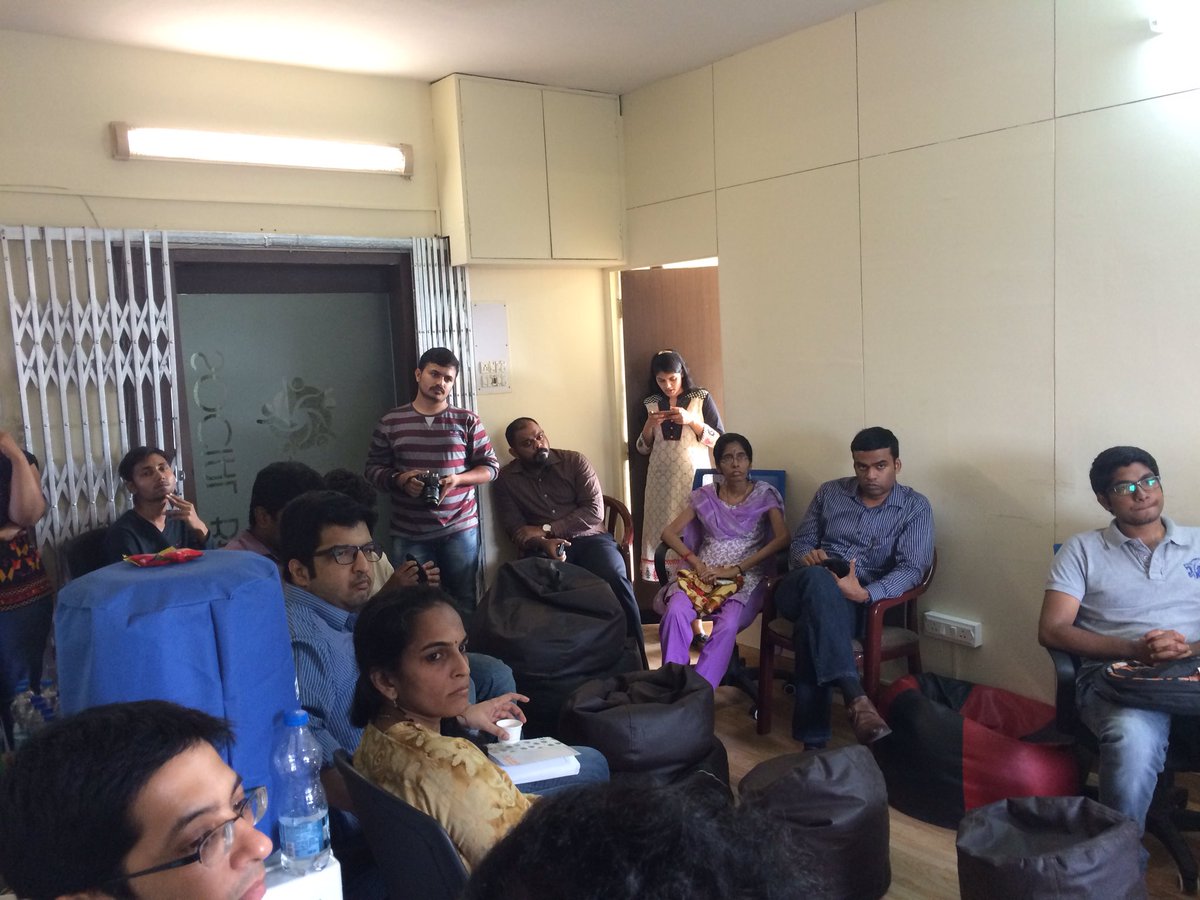 foolopal's tweet image. Audience hooked on to interesting insights on #ContentMarketing from  @r_uttamchandani #DigitalCPC @socialbeatindia