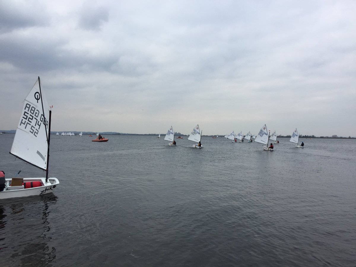 ptrubridge's tweet photo. @RYAYouthRacing trying with @IOCAUK SE &amp; East Zones plus intermediate squad. @DatchetWSports https://t.co/lIxrVlmLle