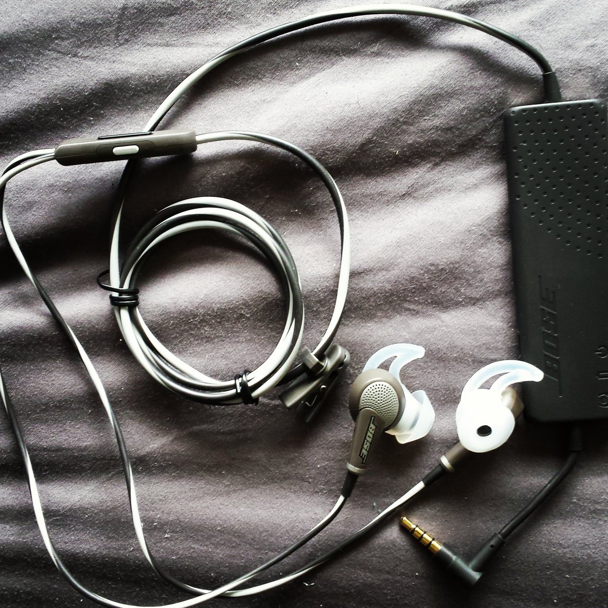 SusansOpine's tweet image. These babies save my life #notjoking #auditoryoverload #MECFS veryglad 4 @Bose #CBR #warranty replacement @EmergeAus