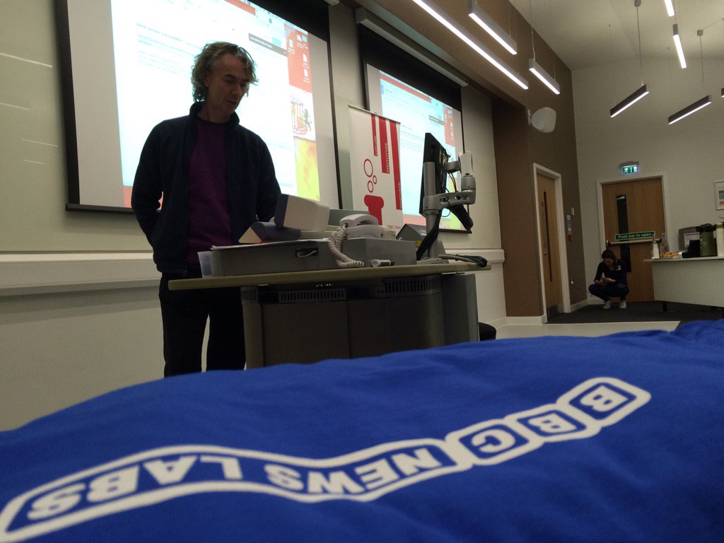 SyTpp's tweet image. #BBCityHack starting here at @cityjournalism and City University London - @NeilMaiden shows JUICE! @BBC_News_Labs