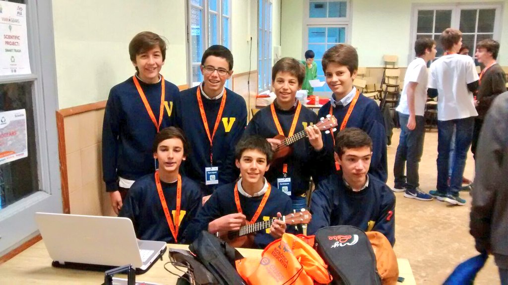 ViaroSchool's tweet photo. Molta sort per als 3 equips!!
-ViaroGears
-Ypsilon Viaró
-Xystici II
@FLLBCN_EUSS #fllbcn #trashtrek https://t.co/a74RNXWxDV