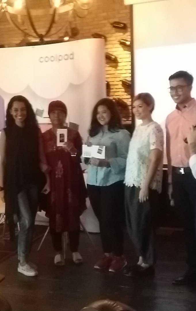 zadroki's tweet photo. @kaskus @coolpad_ID ini nih para pemenang yang mendapatkan gamesnya, selamat #KaskusTheLoungeCoolpad #BeCoolBeFancy https://t.co/7vzGfVnKEx