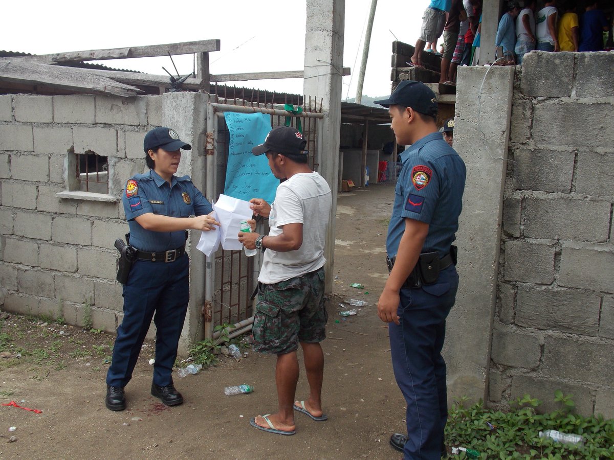 CachoDela's tweet photo. Distributionof Flyers for SAFE 2016 &amp; Crime prevention tips and Oplan Bakal/Sita https://t.co/GXWmHynYGo