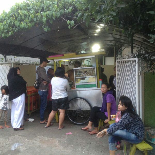 CandikAyuBakso's tweet photo. Bakso2! Yuk dah bukaa! https://t.co/4K7h728M4E