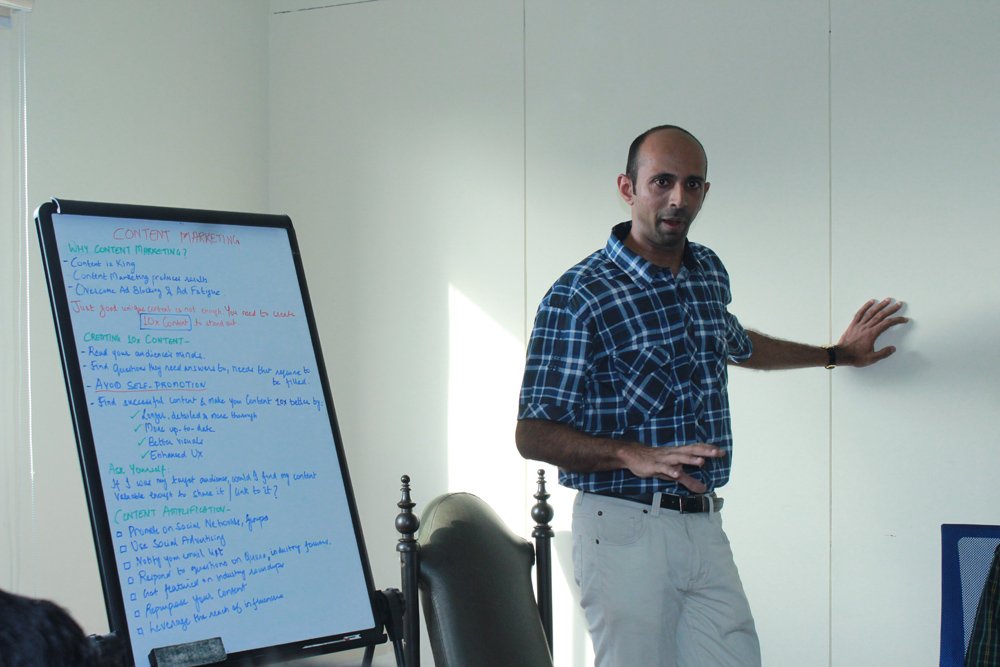 Mohanngapp's tweet image. content solve your customer problems #digitalcpc #content #10xcontent  @r_uttamchandani @socialbeatindia